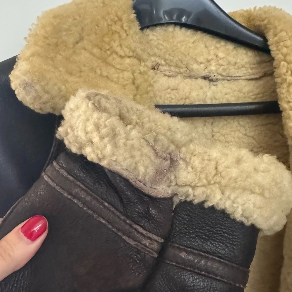 Men's Shearling Leather Bomber Jacket - Brown - Picture 3 of 8